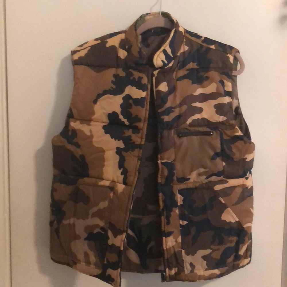 Double sided vest